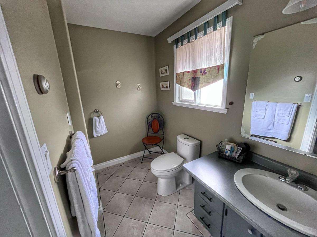 Sunny Shuswap B&B Чейс Экстерьер фото